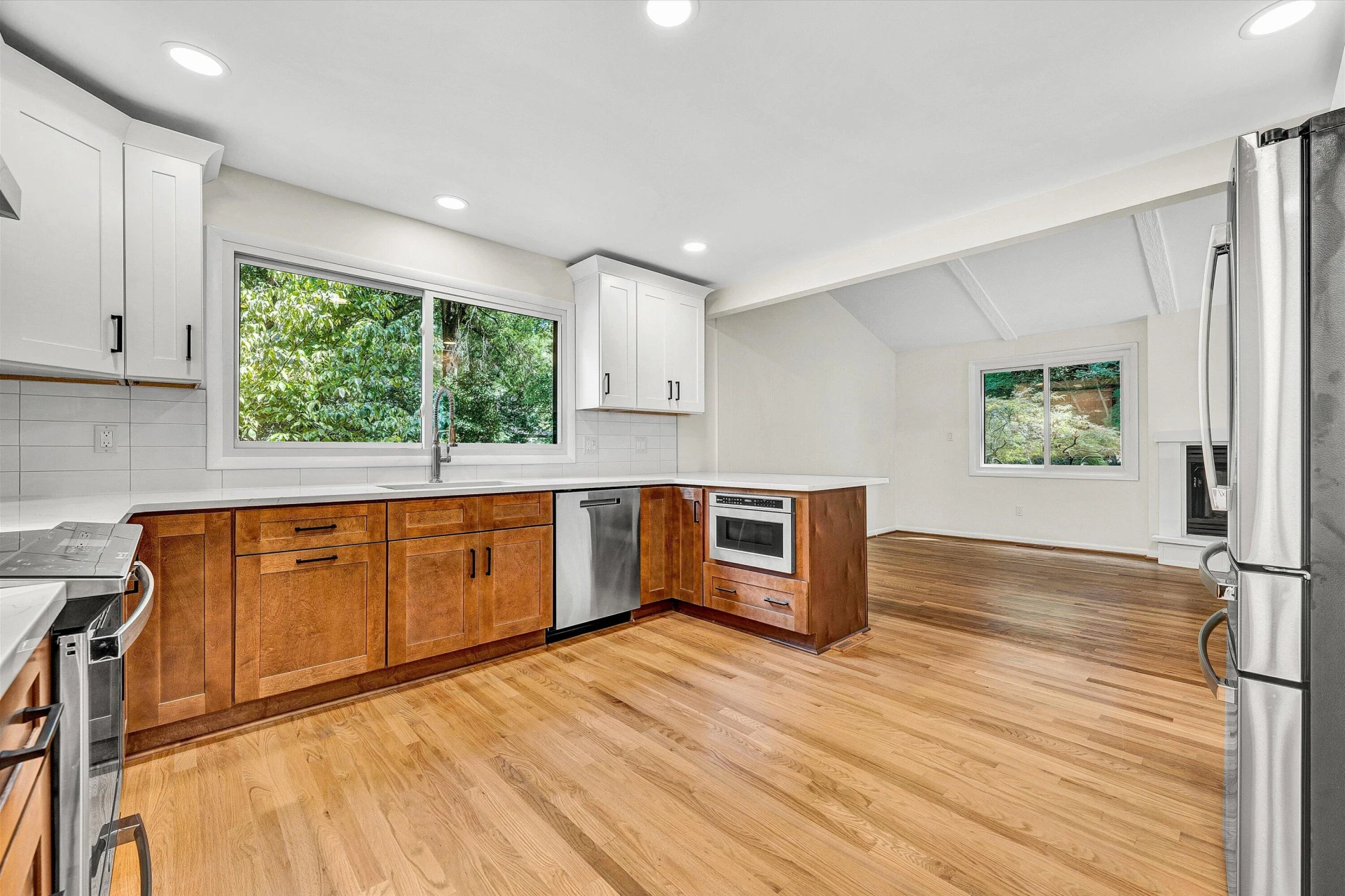2350 Ross LN - Photo 17