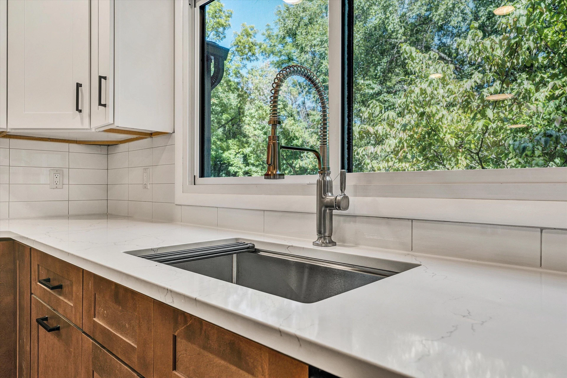 2350 Ross LN - Photo 19