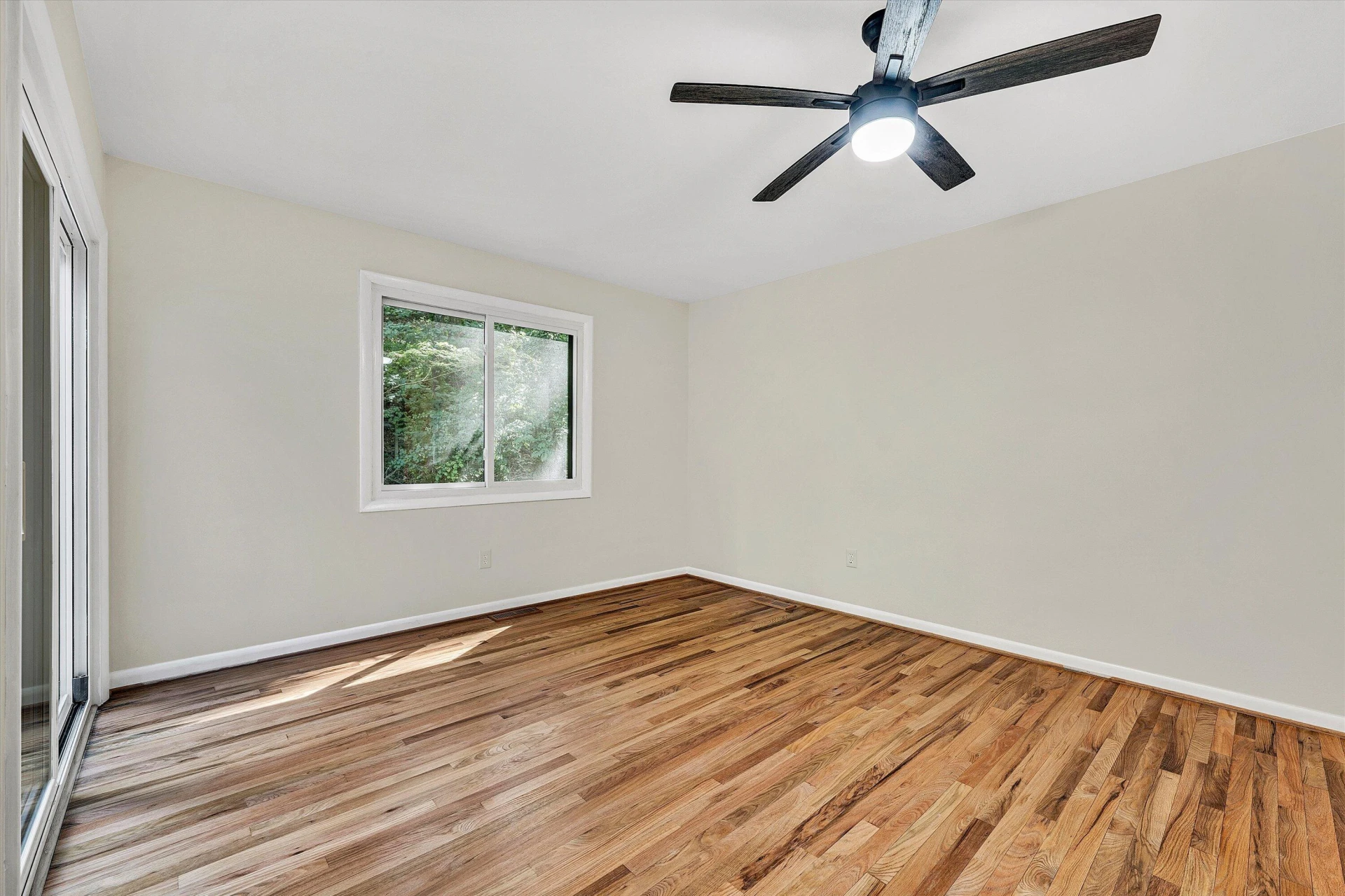 2350 Ross LN - Photo 29