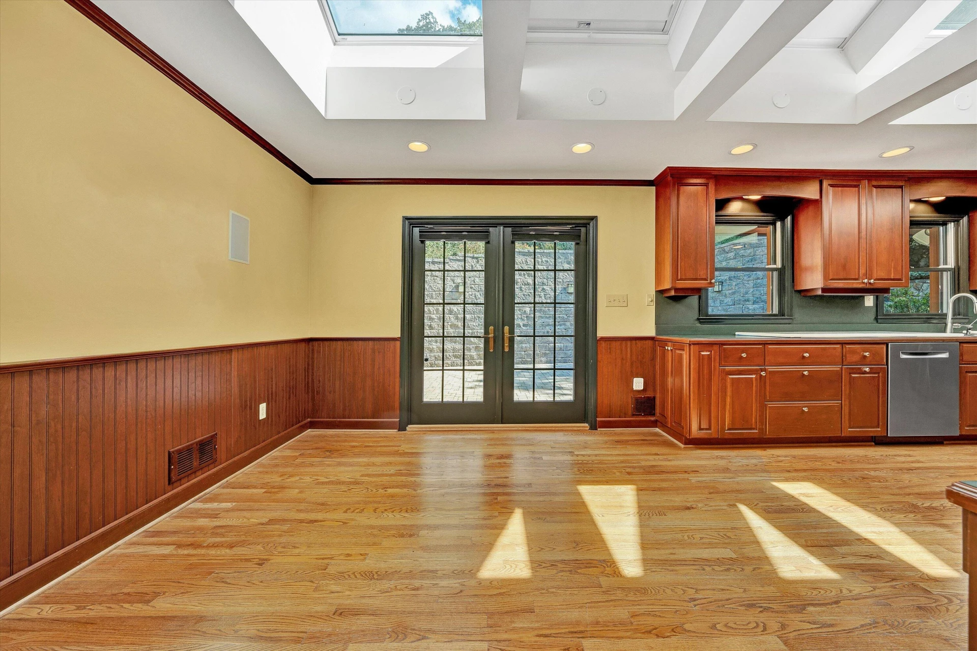 3030 Bancroft DR - Photo 17