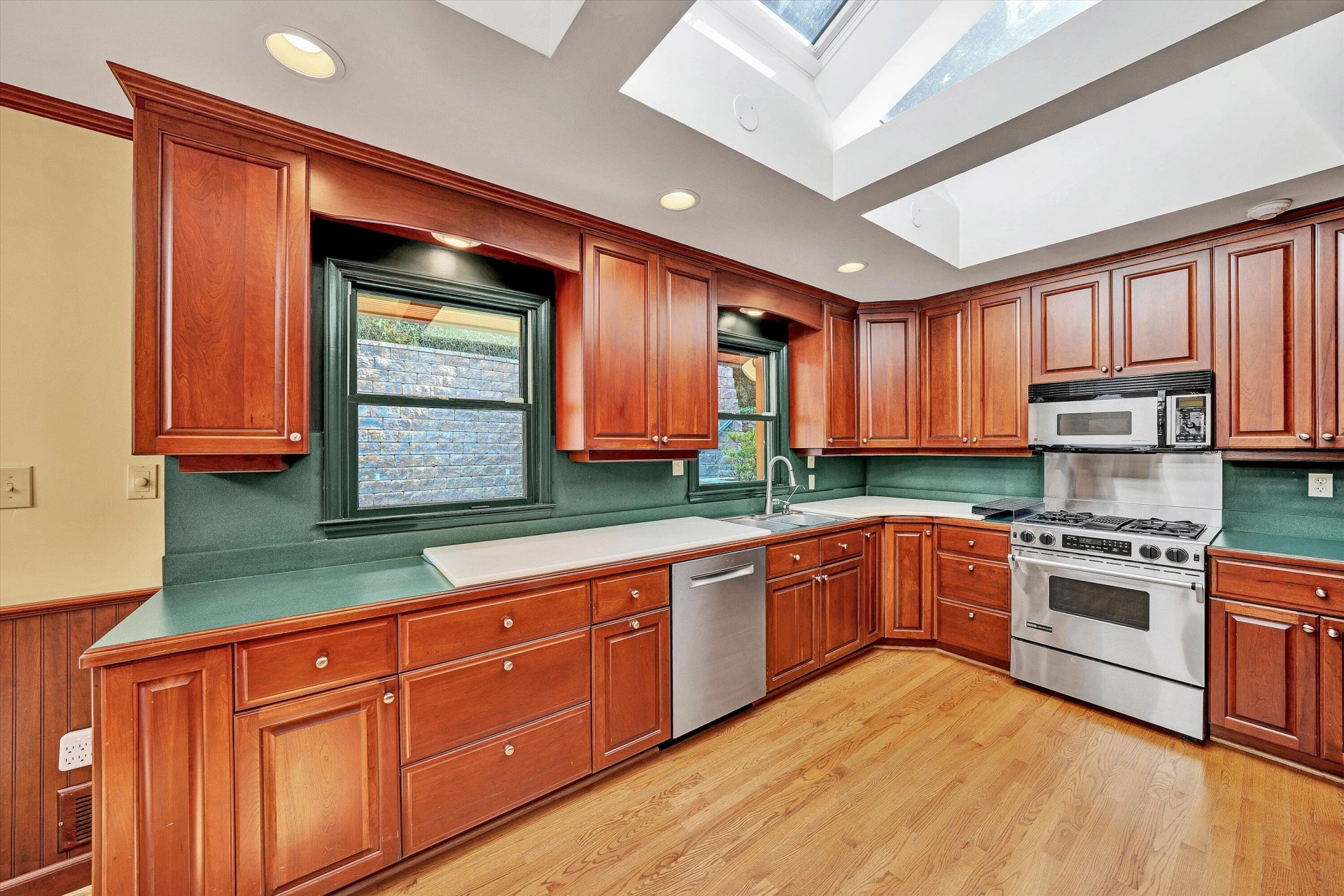 3030 Bancroft DR - Photo 19