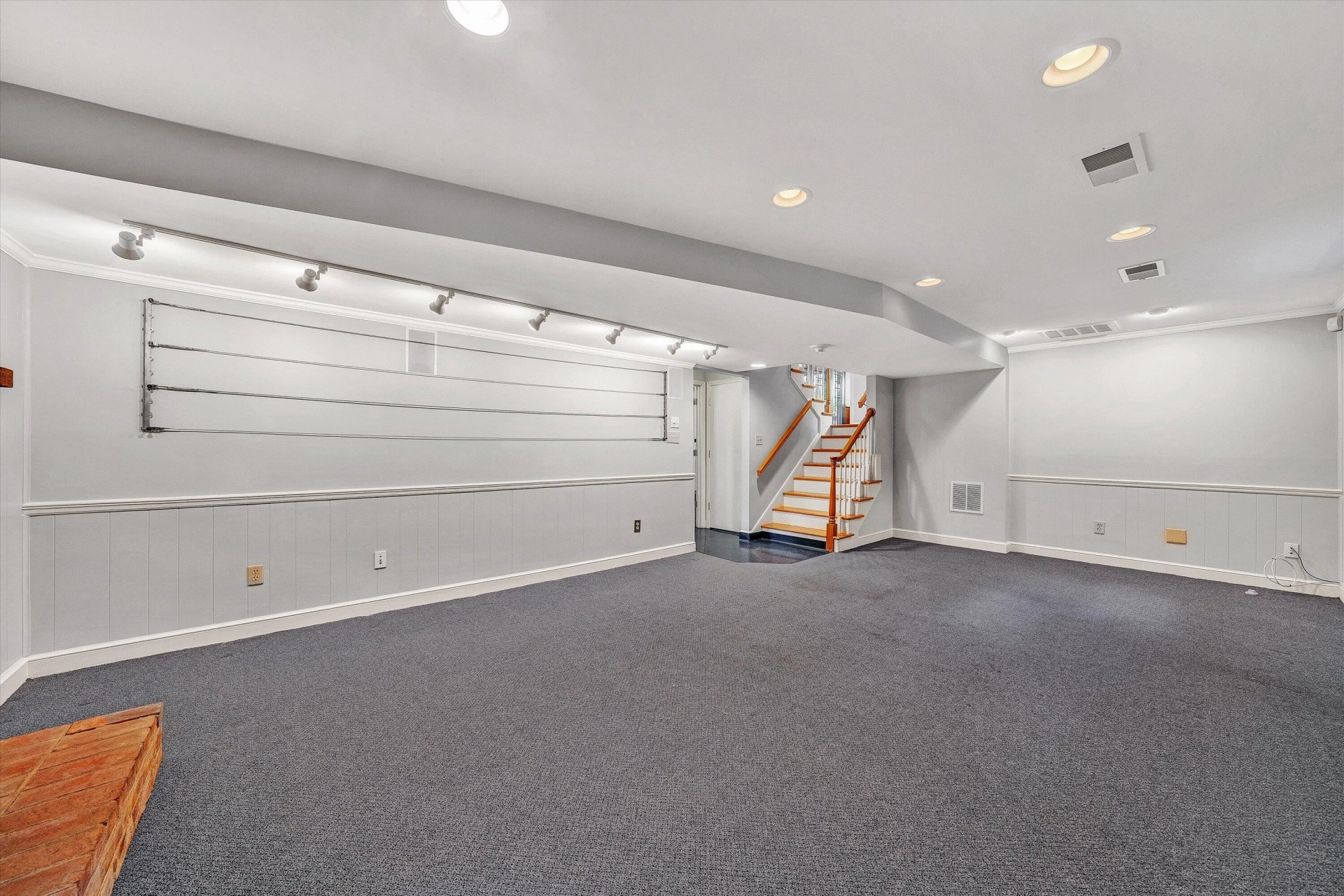3030 Bancroft DR - Photo 33