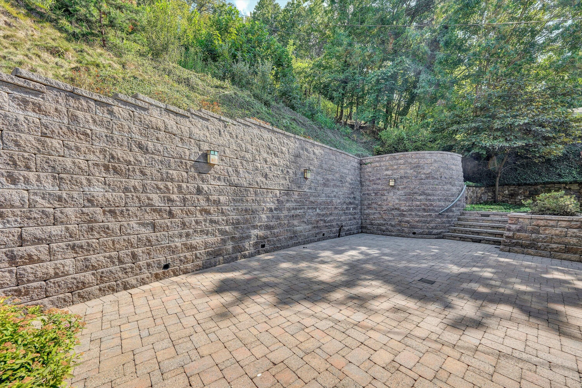 3030 Bancroft DR - Photo 41