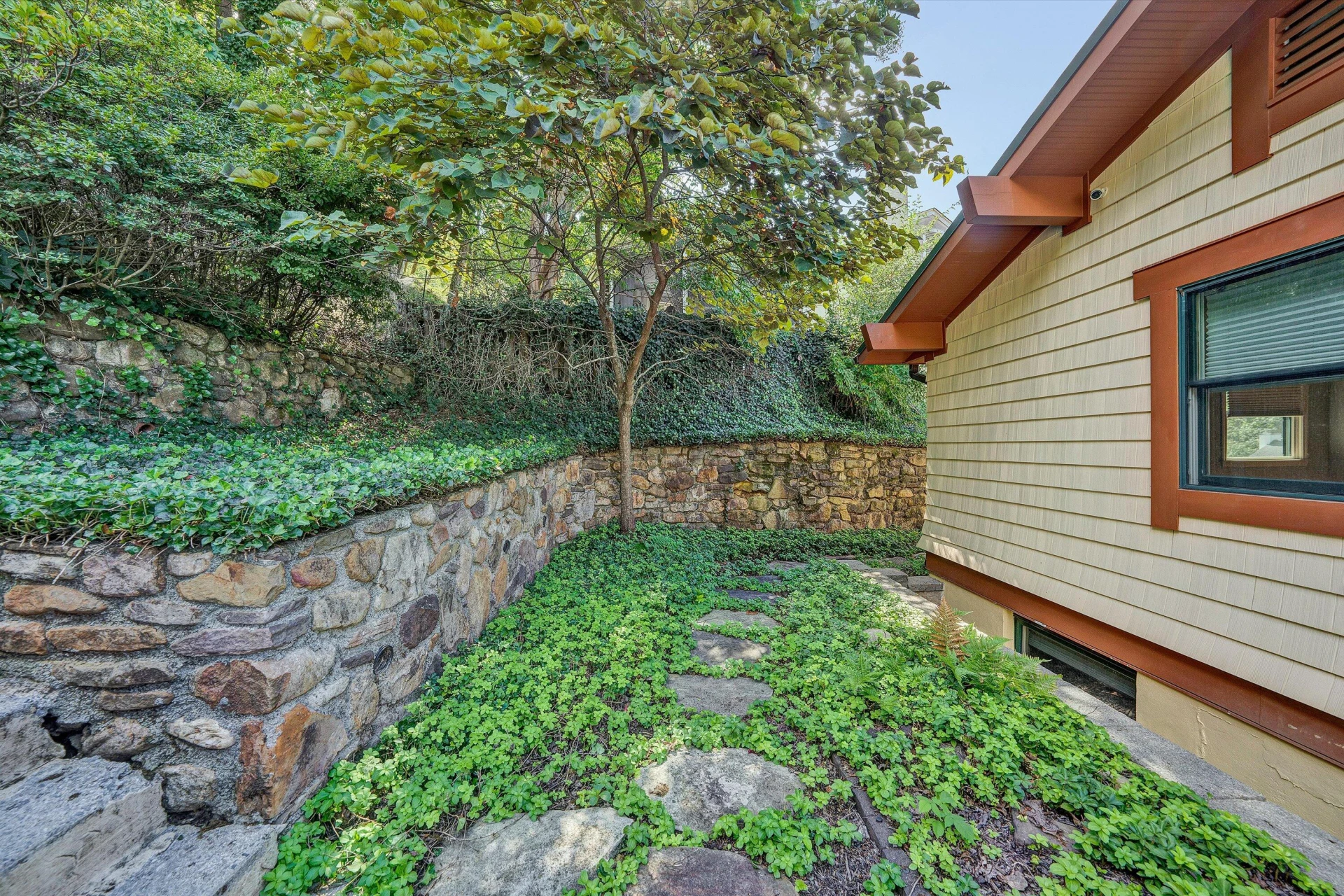 3030 Bancroft DR - Photo 44