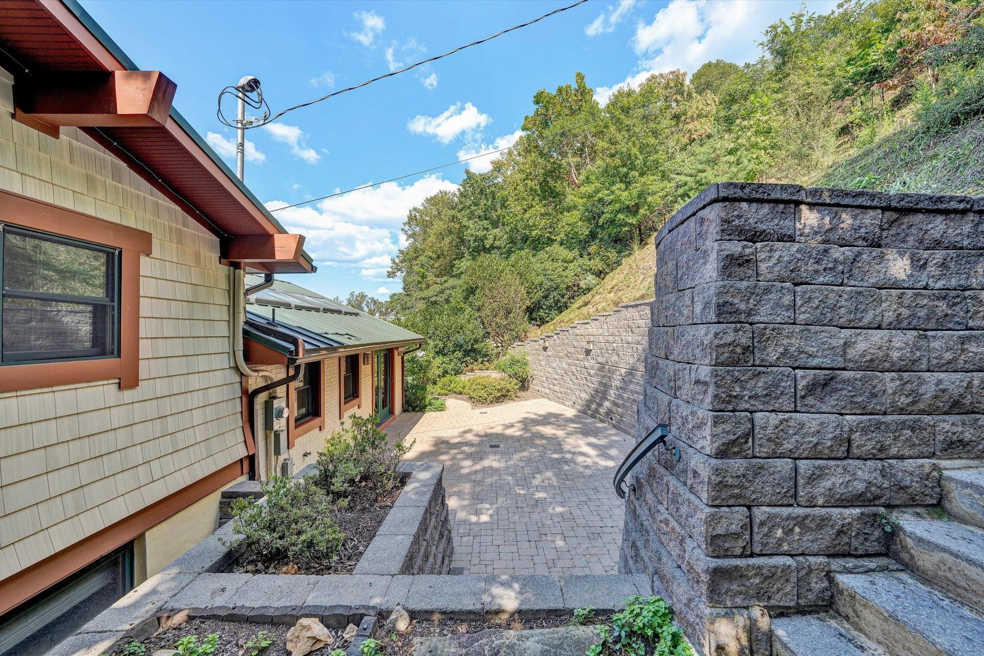 3030 Bancroft DR - Photo 45