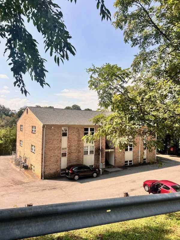3802 Panorama AVE - Photo 2