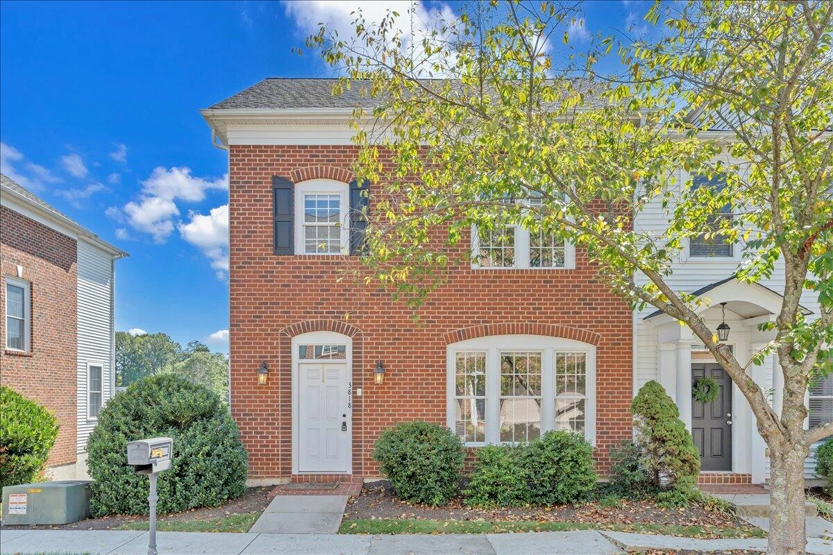 3818 Greenway DR