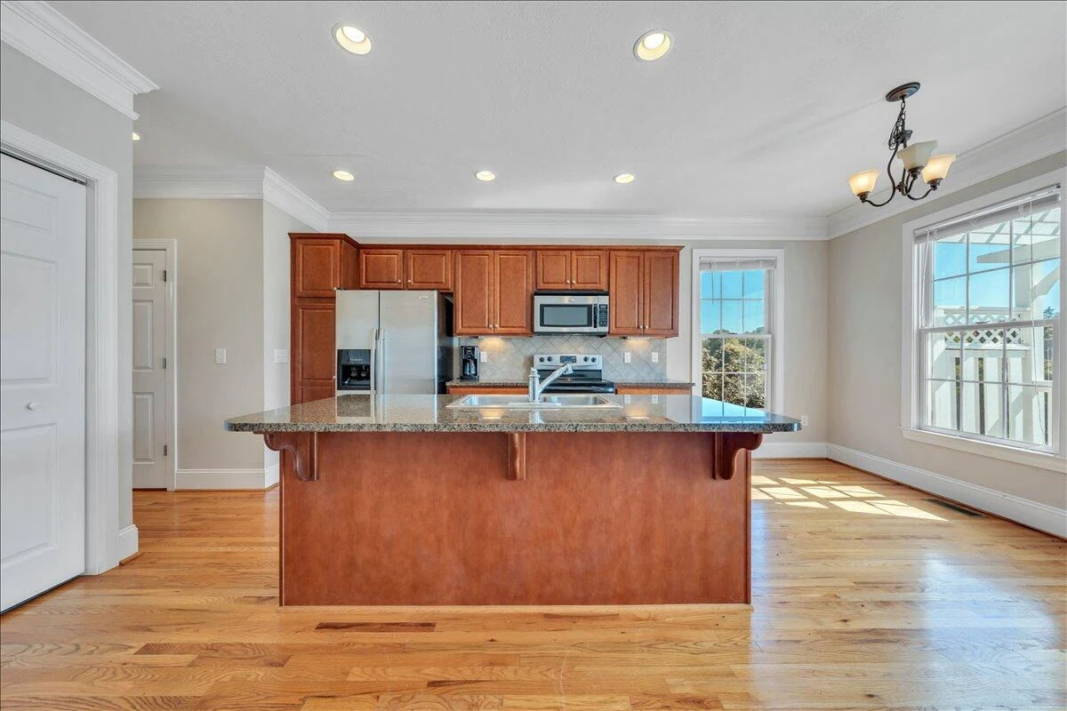 3818 Greenway DR - Photo 16