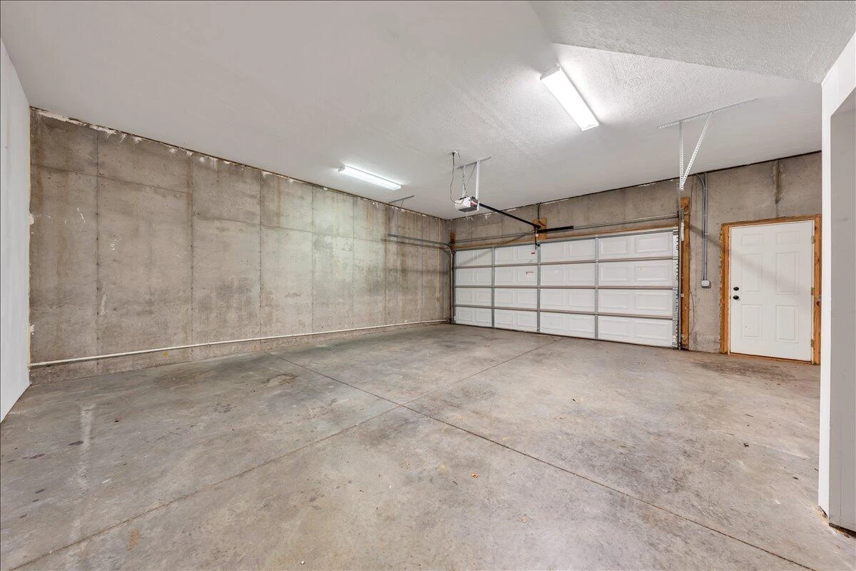 3818 Greenway DR - Photo 33
