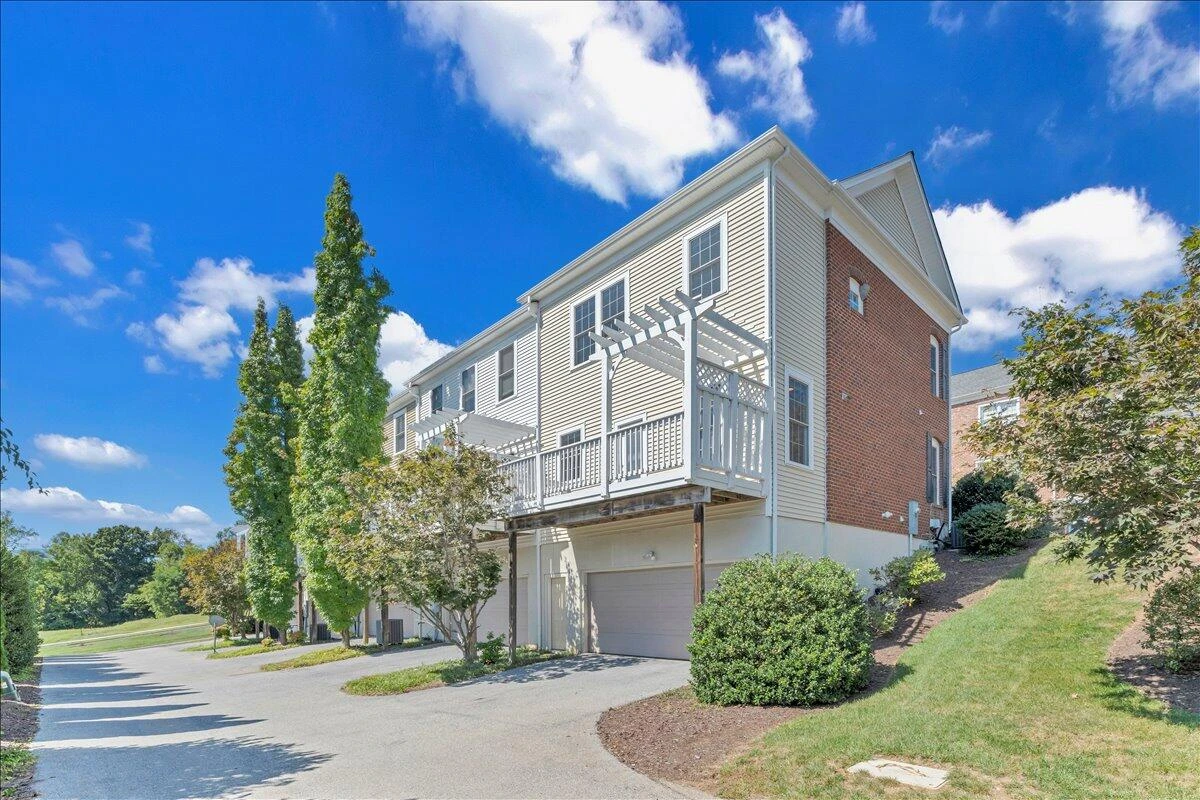 3818 Greenway DR - Photo 6