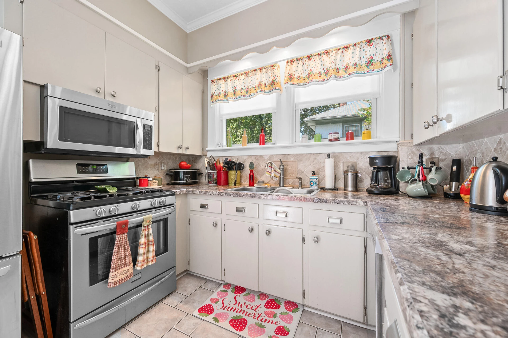 1137 Rhode Island  AVE - Photo 14
