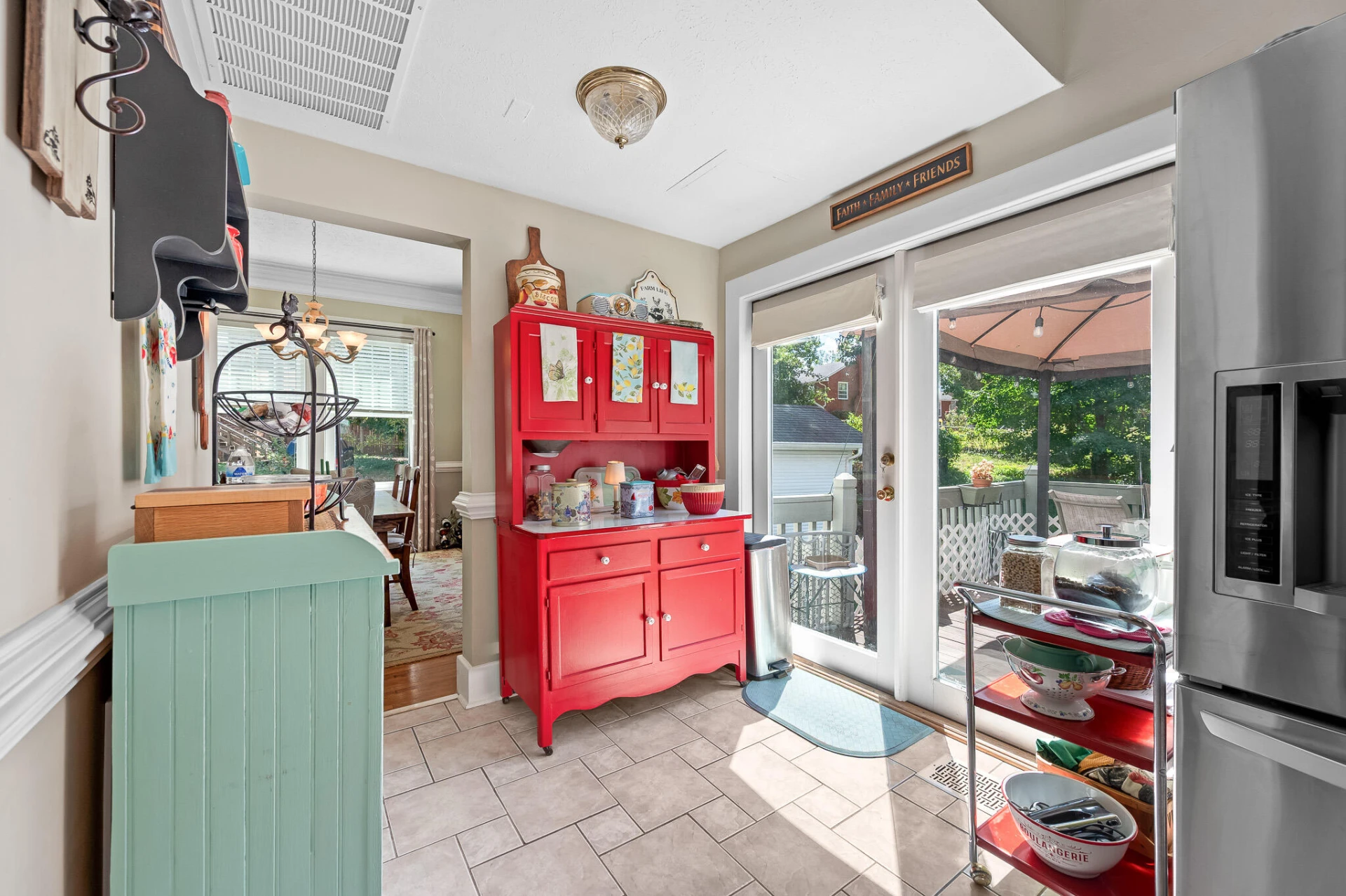 1137 Rhode Island  AVE - Photo 16