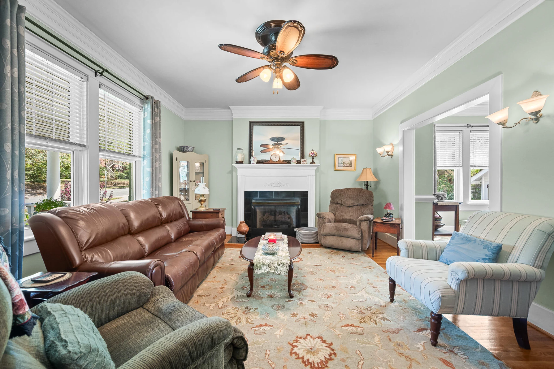 1137 Rhode Island  AVE - Photo 8