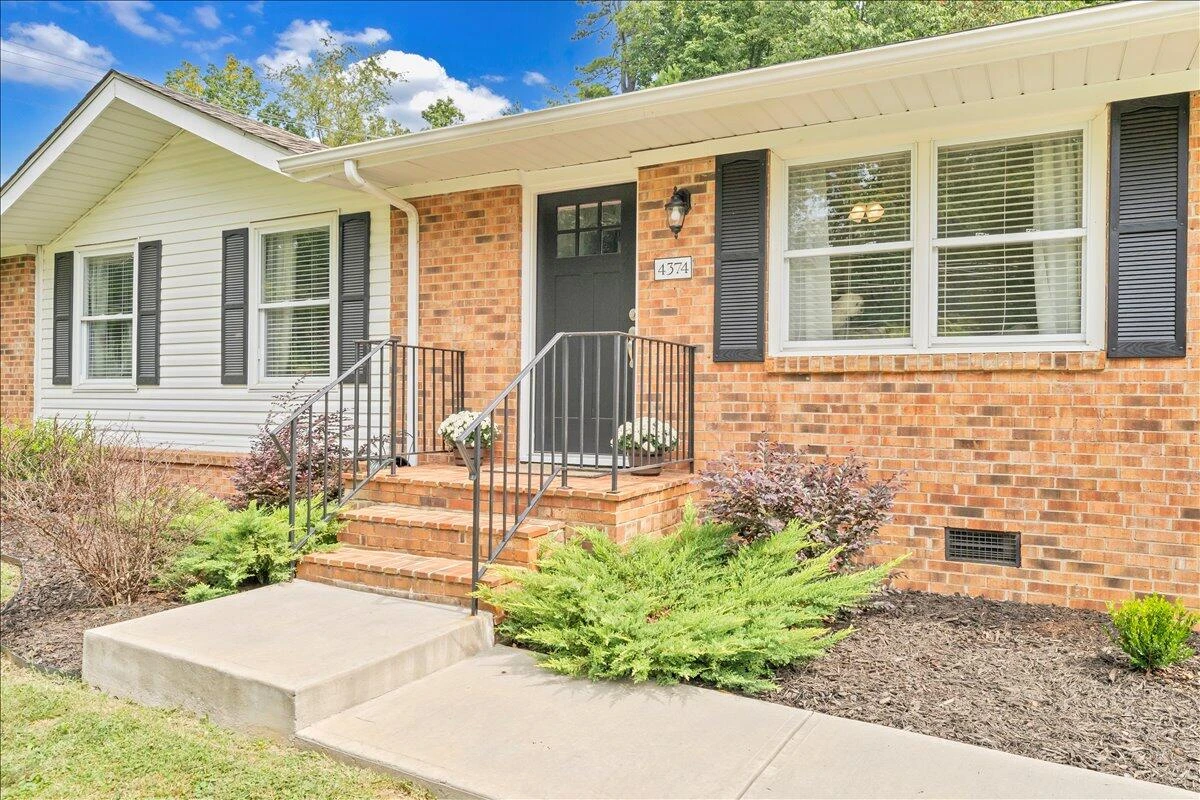 4374 Van Winkle RD - Photo 3