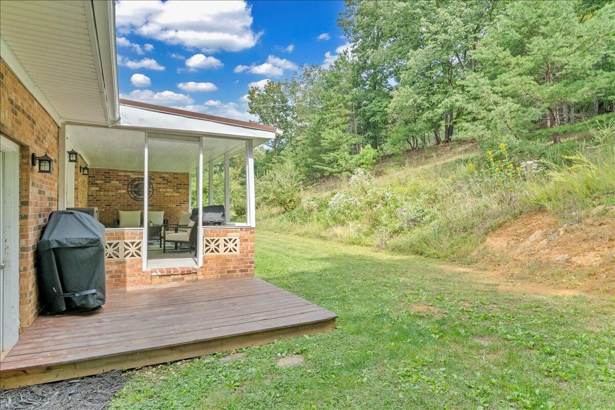 4374 Van Winkle RD - Photo 42