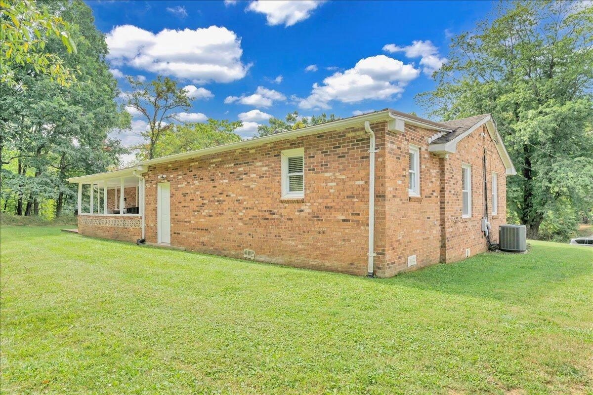 4374 Van Winkle RD - Photo 44