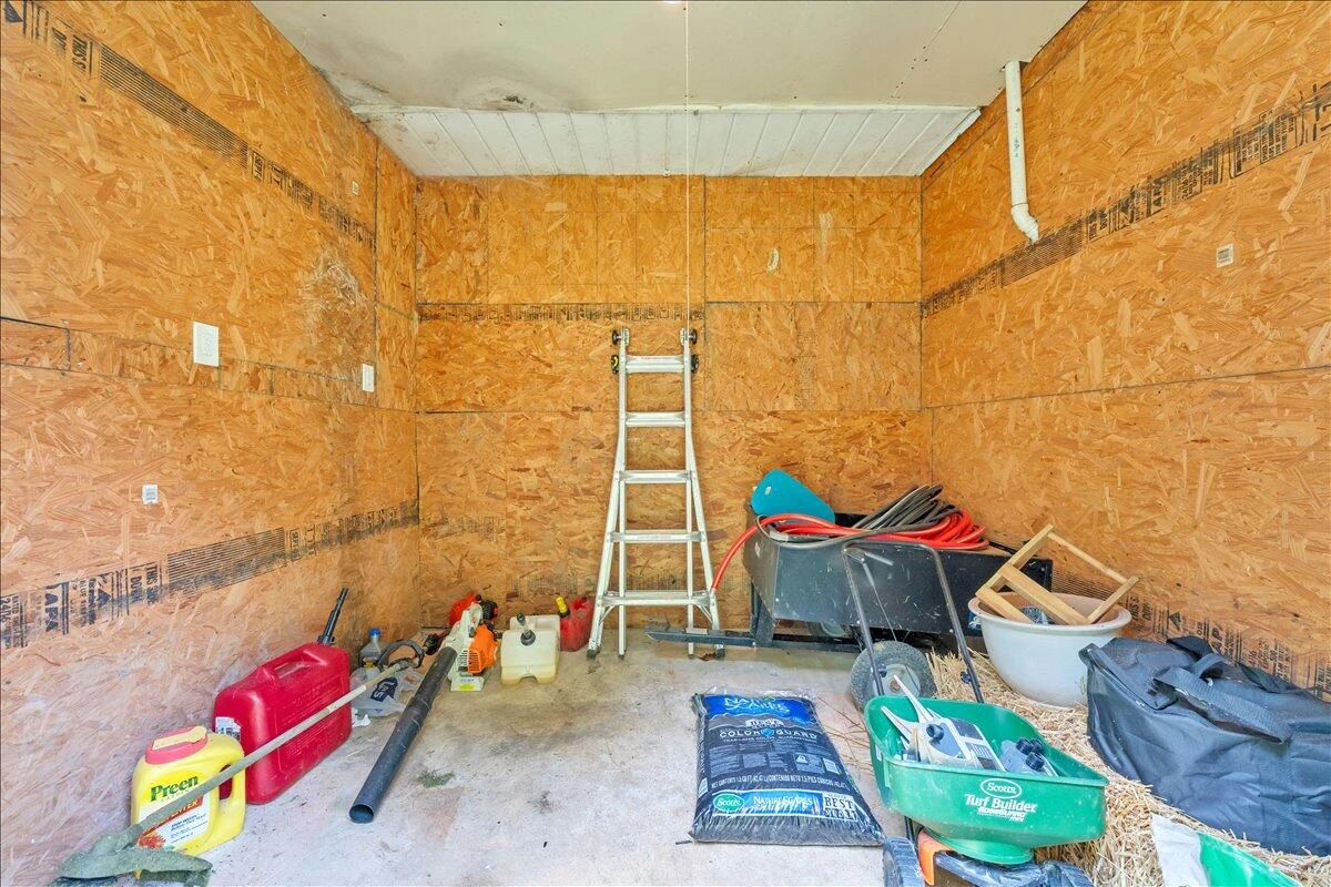4374 Van Winkle RD - Photo 46