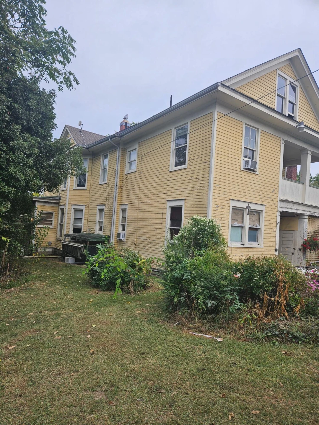 1215 Franklin RD - Photo 2
