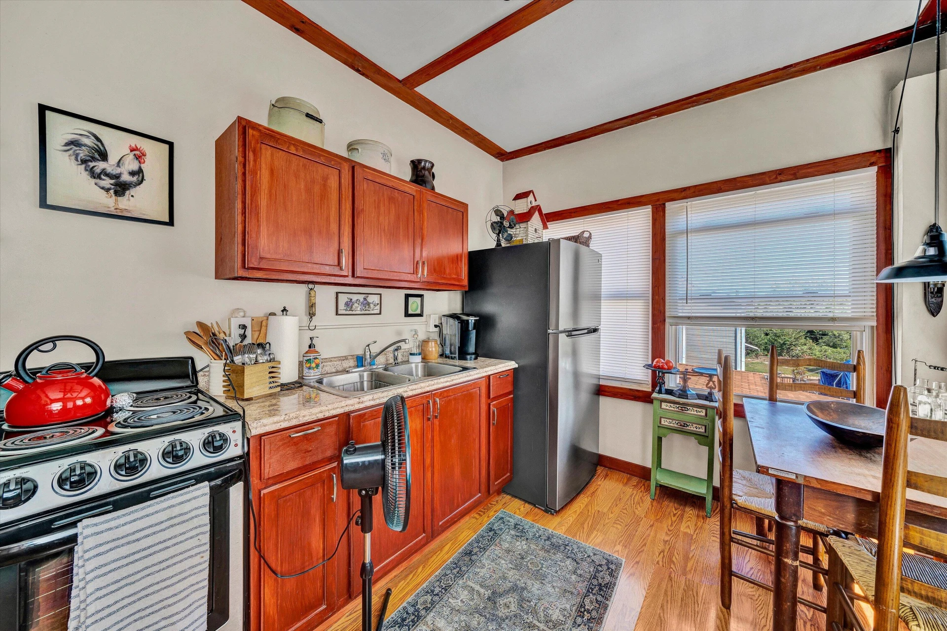 625 Elm AVE - Photo 23
