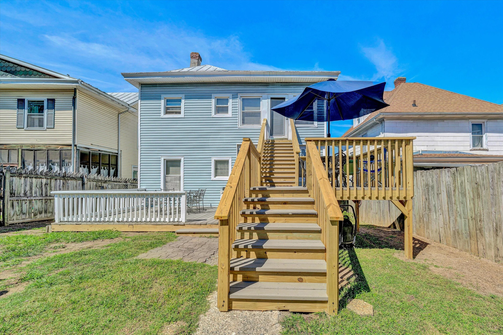 625 Elm AVE - Photo 26