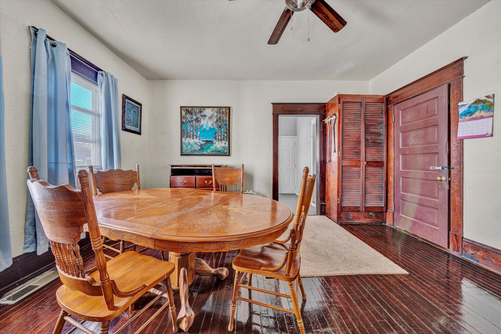 625 Elm AVE - Photo 8