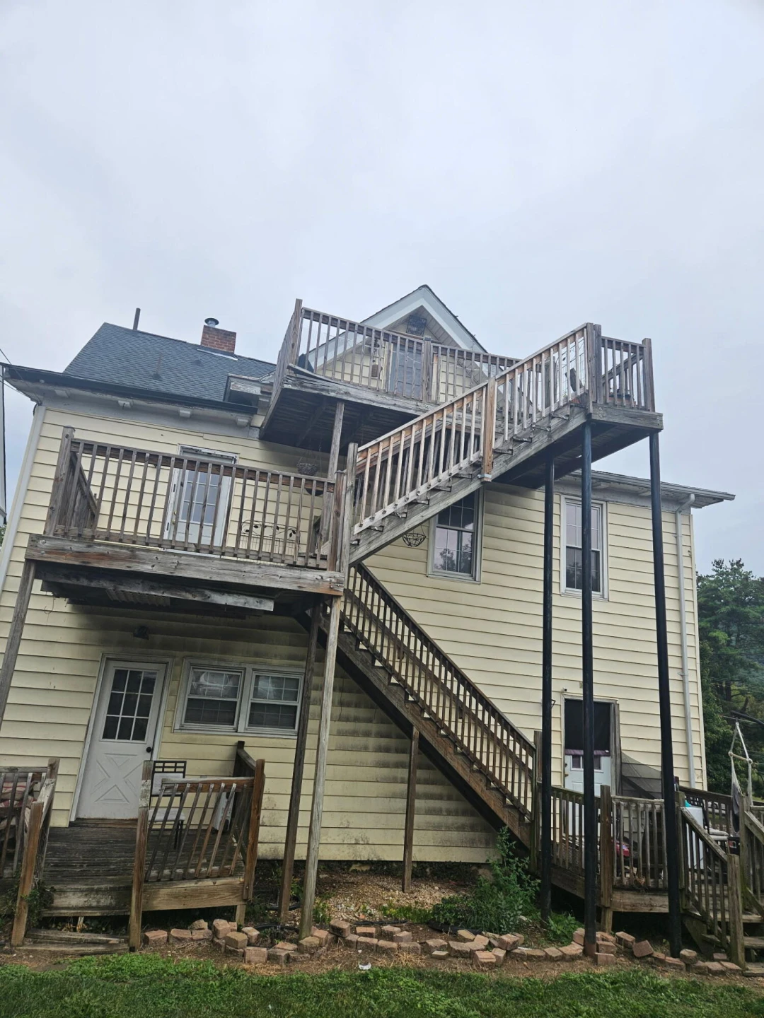 1415 3rd ST - Photo 2