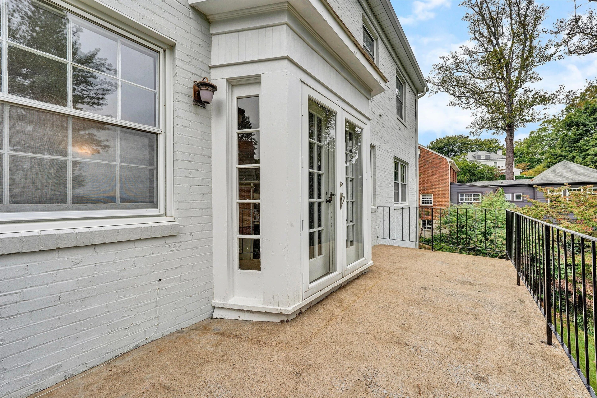 2836 Jefferson ST - Photo 16