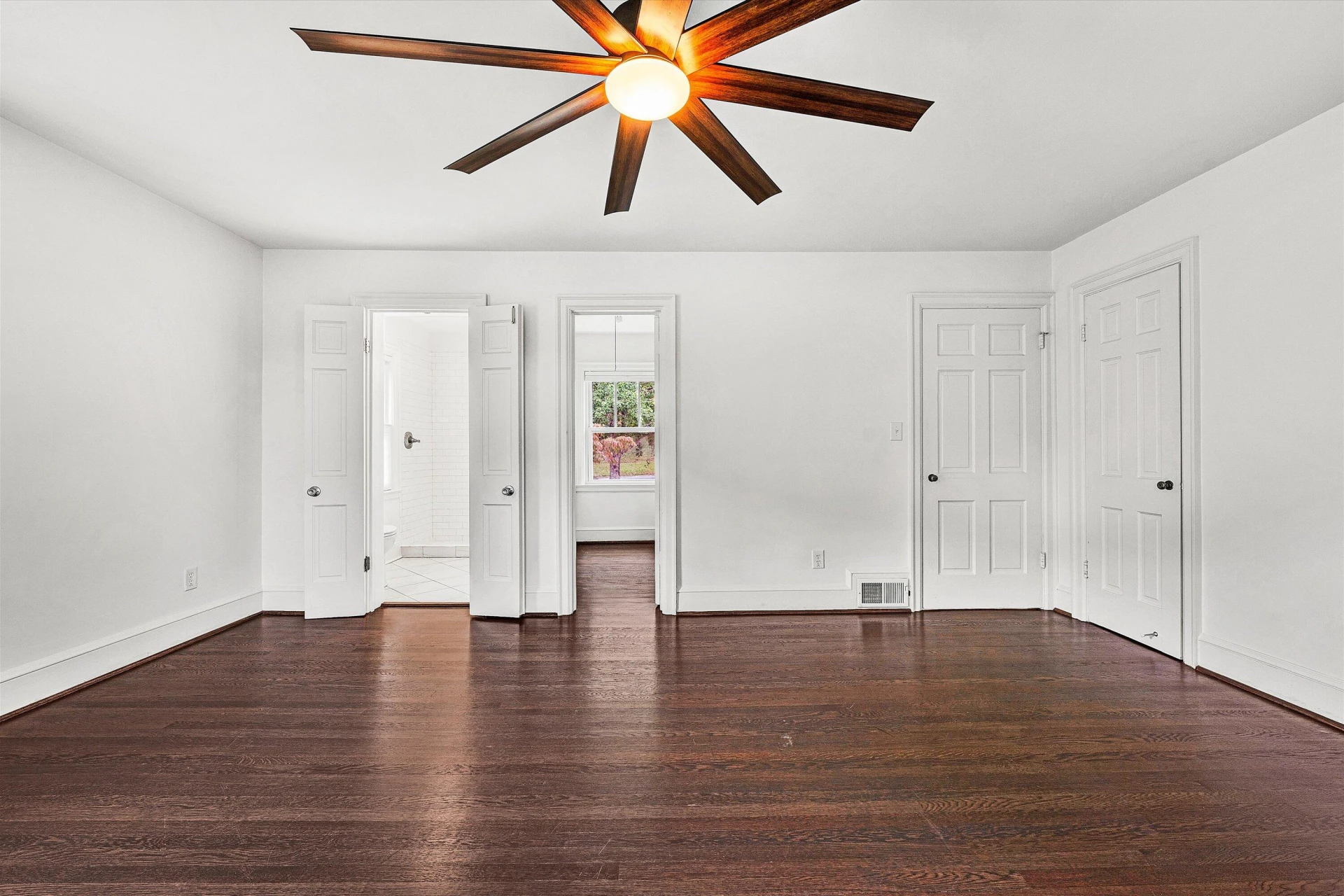 2836 Jefferson ST - Photo 36