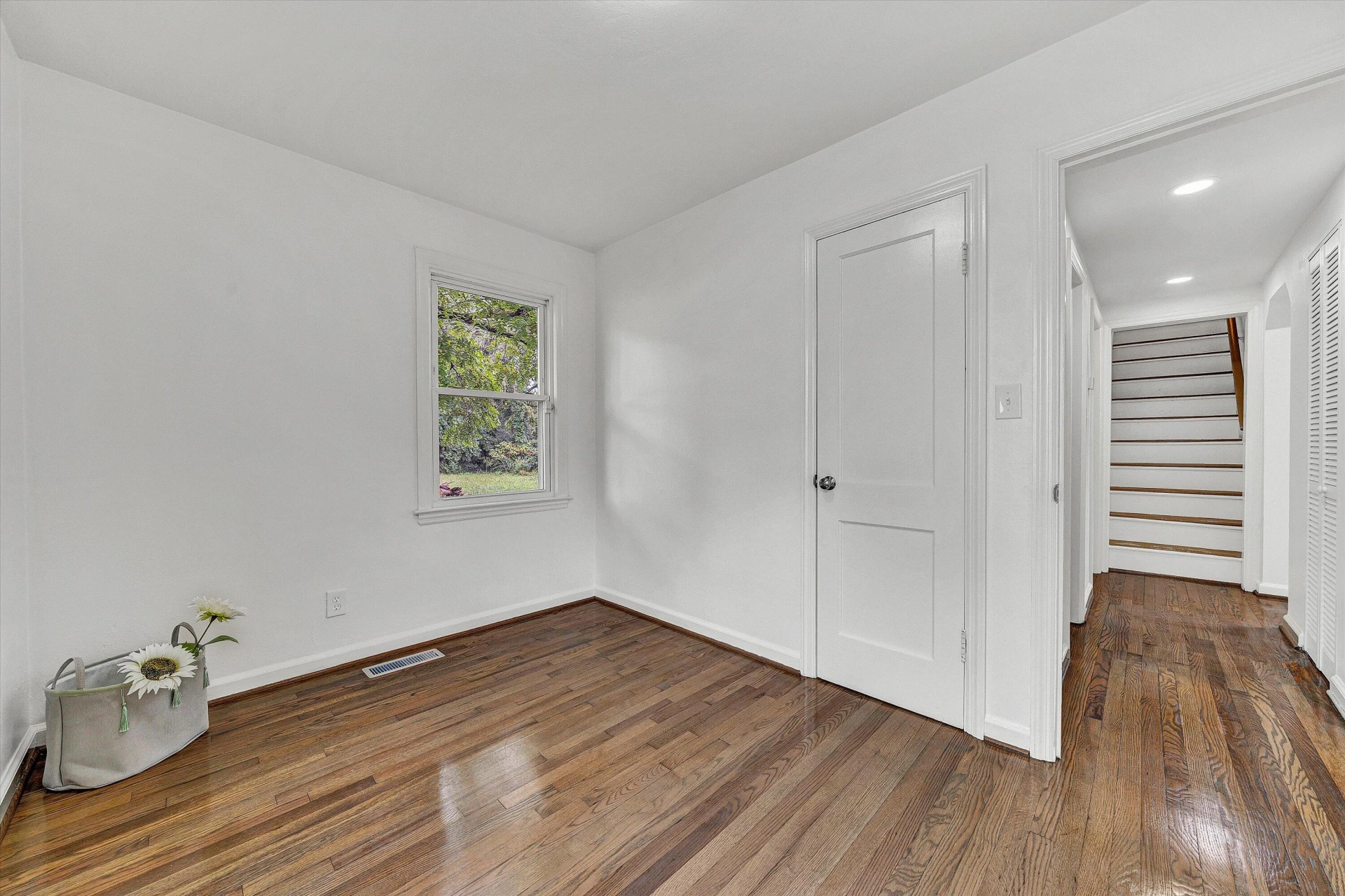 2508 Churchill DR - Photo 14
