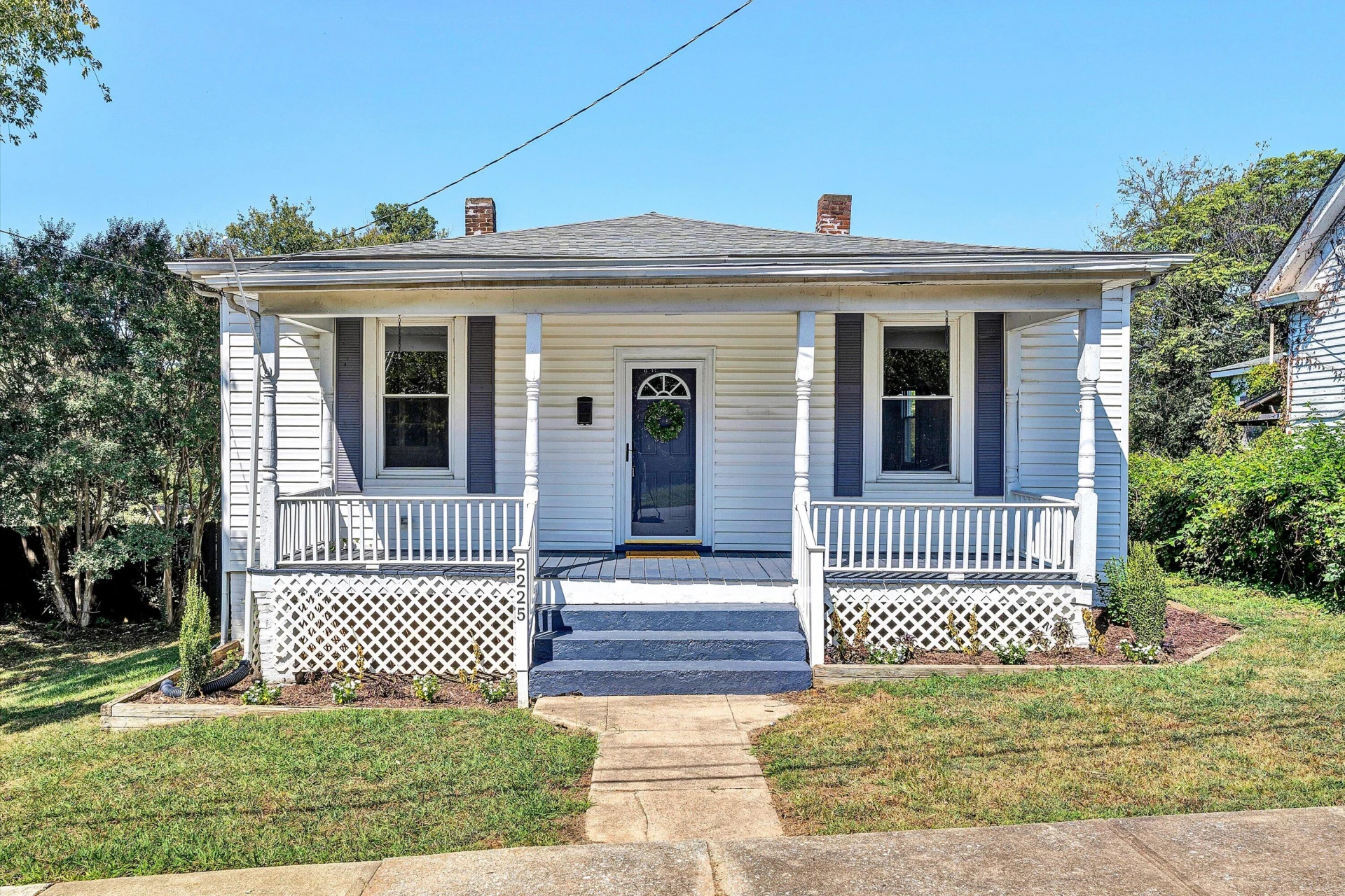 2225 Sabine ST - Photo 3