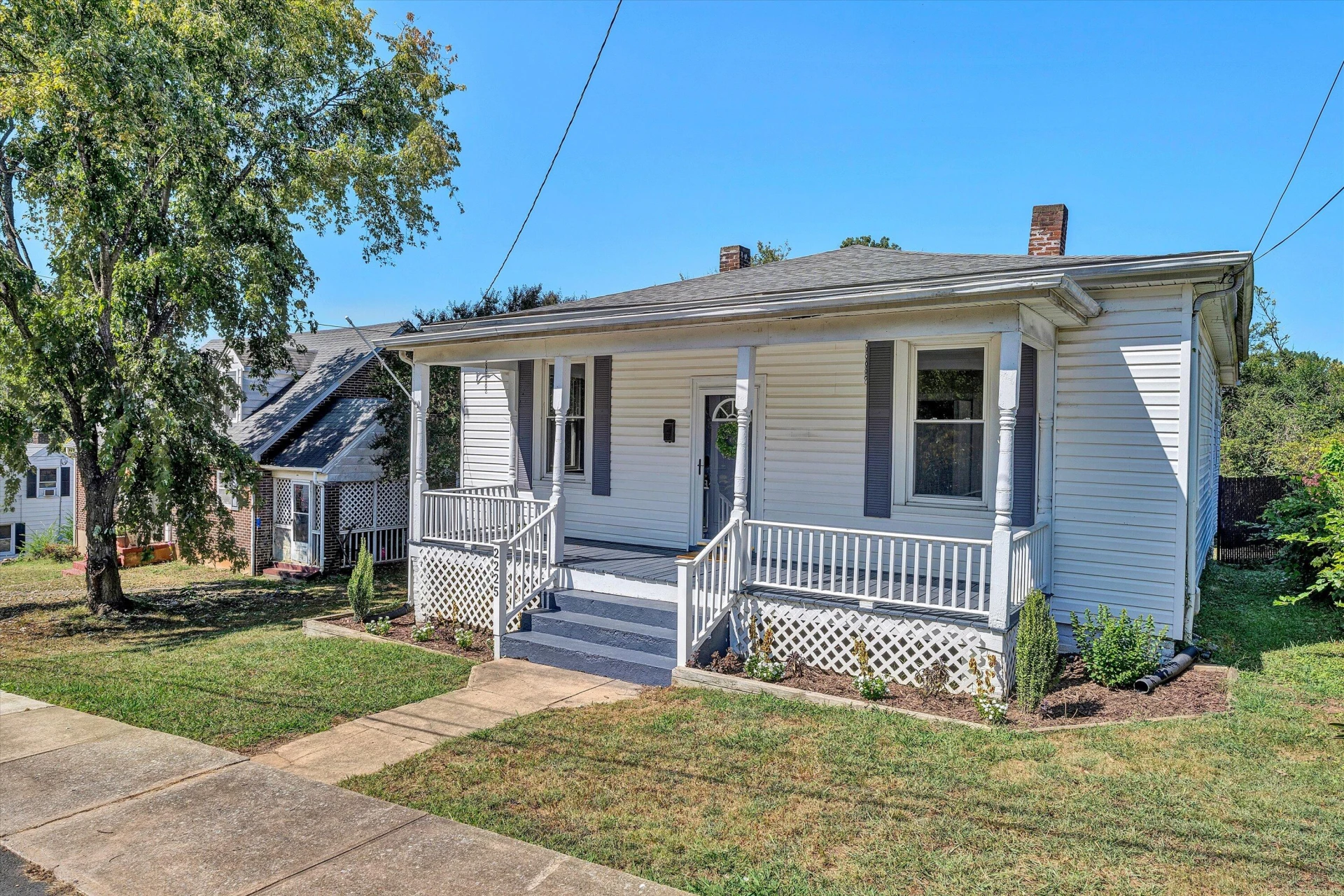 2225 Sabine ST - Photo 4