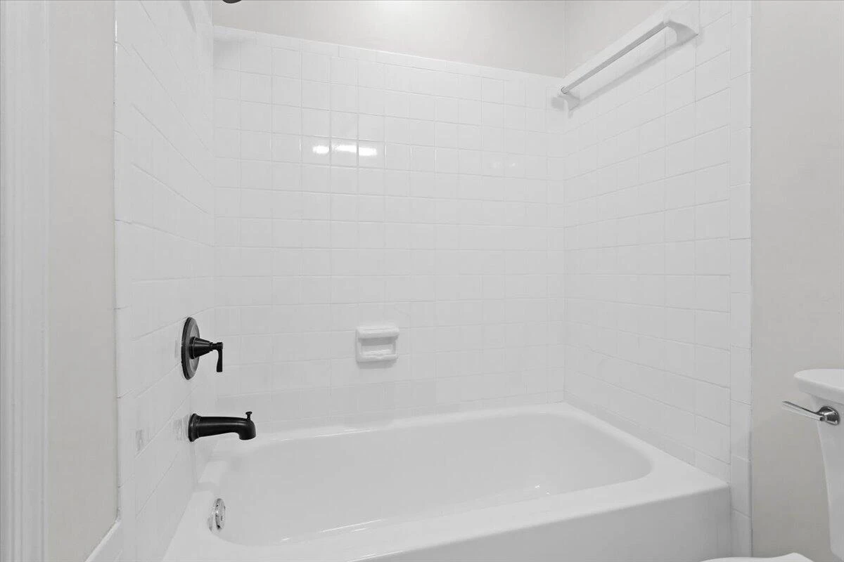 2622 Edgewood ST - Photo 22