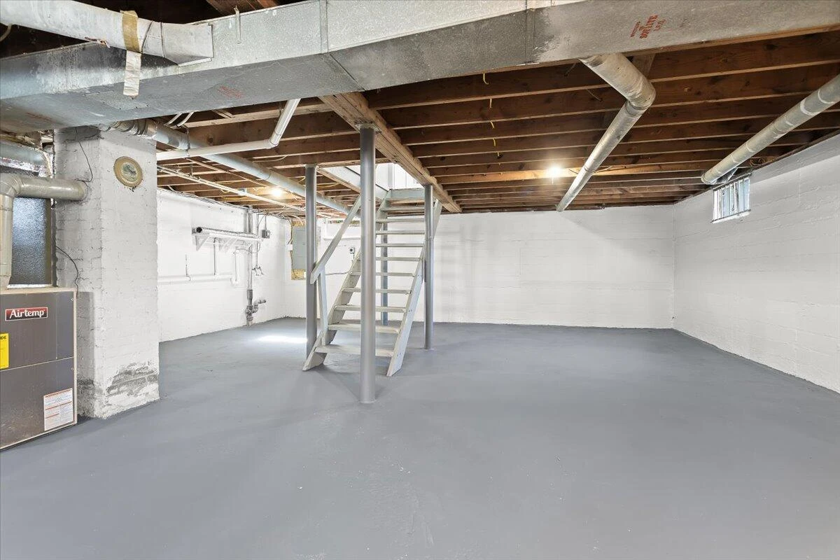 2622 Edgewood ST - Photo 34