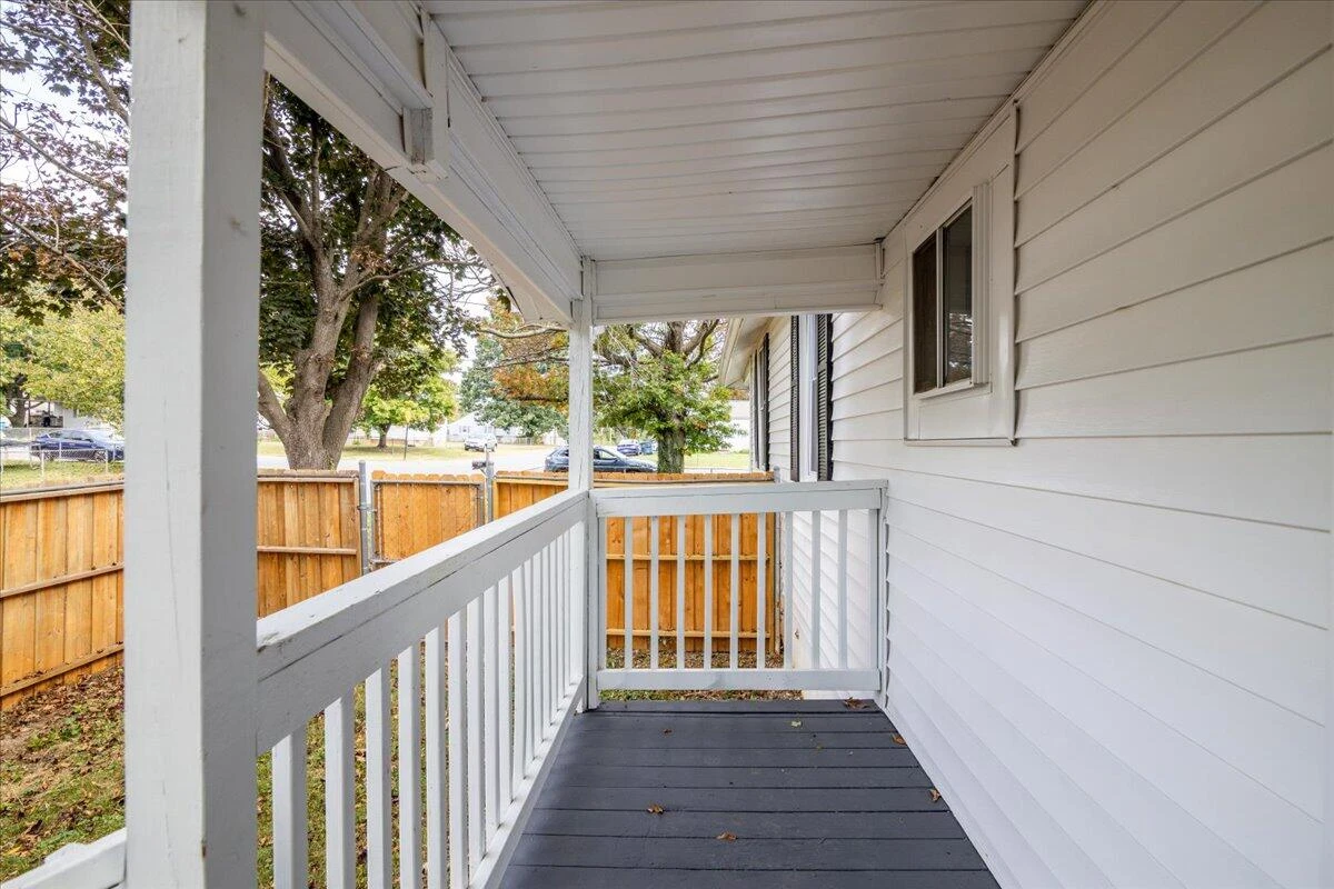 4044 Kentucky AVE - Photo 16