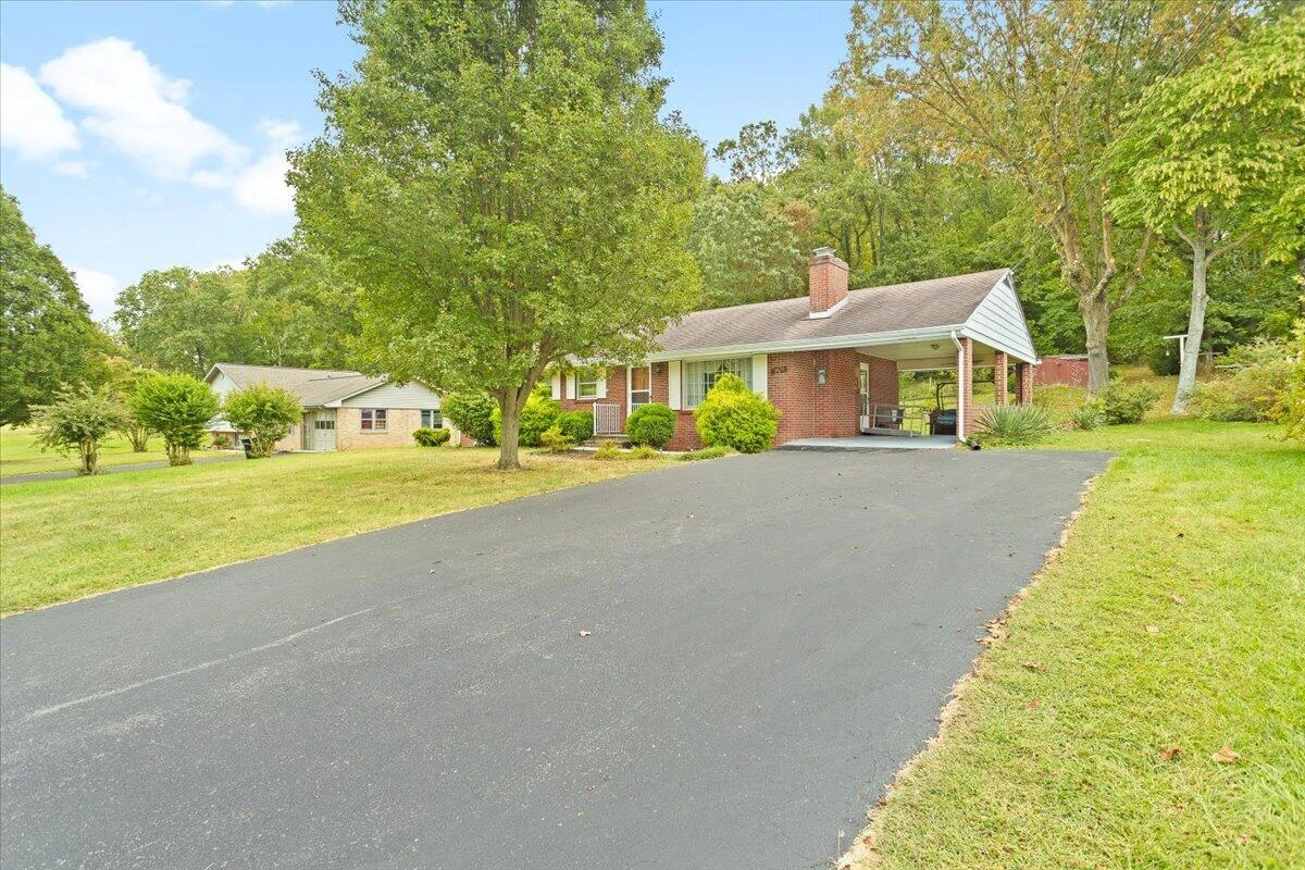 5429 Yale DR