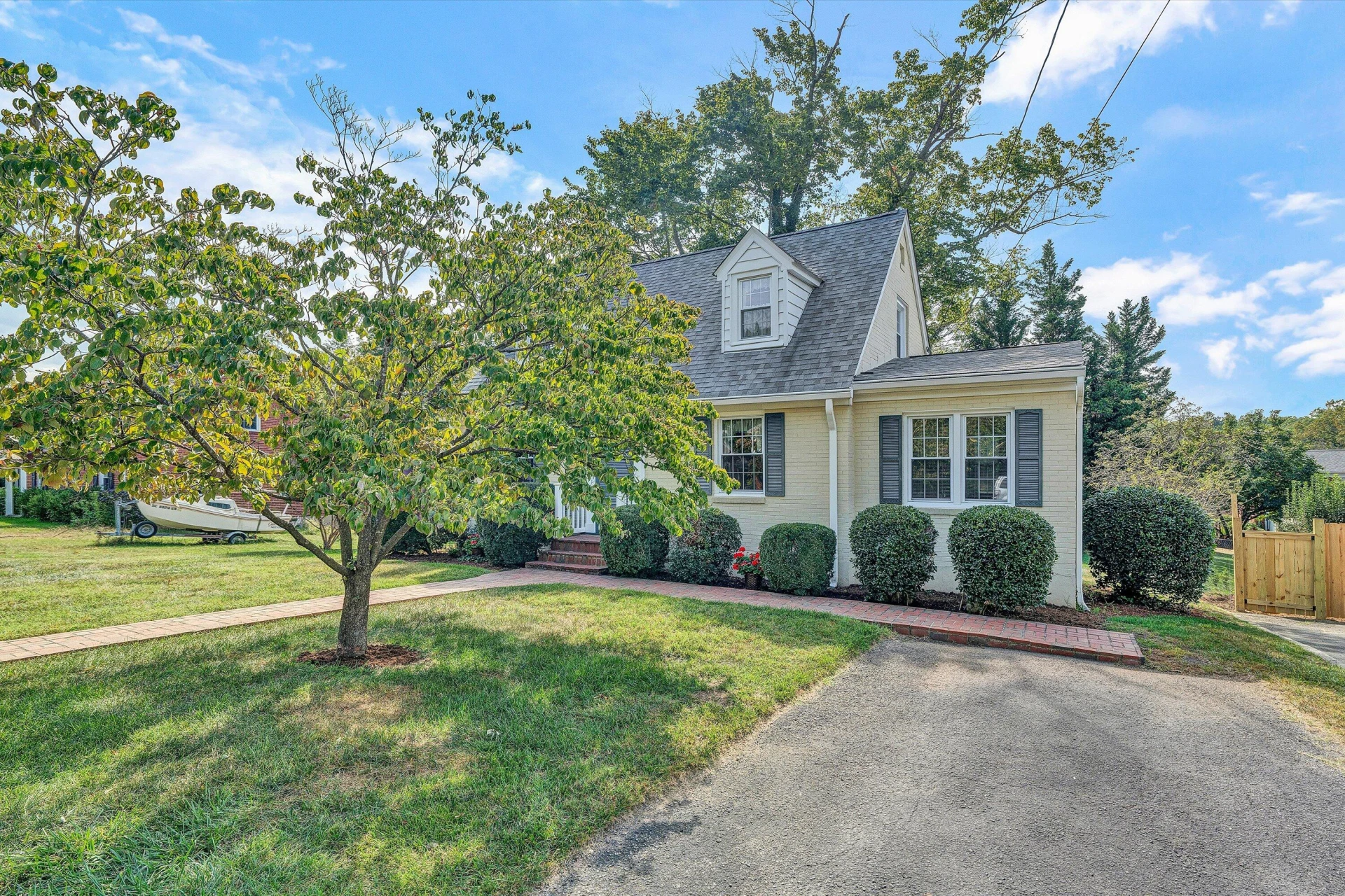 2912 Oak Crest AVE - Photo 7