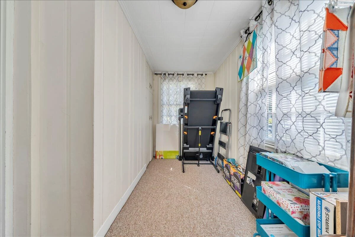 1842 Carlton RD - Photo 18