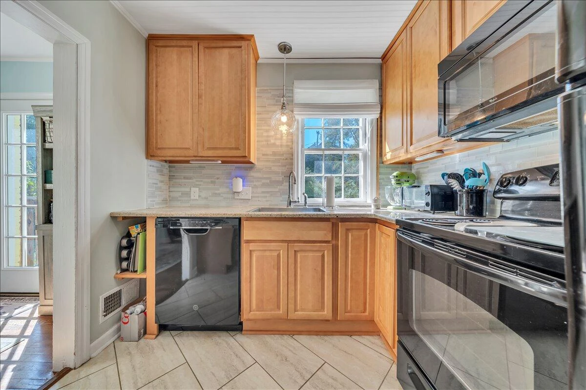 1842 Carlton RD - Photo 23