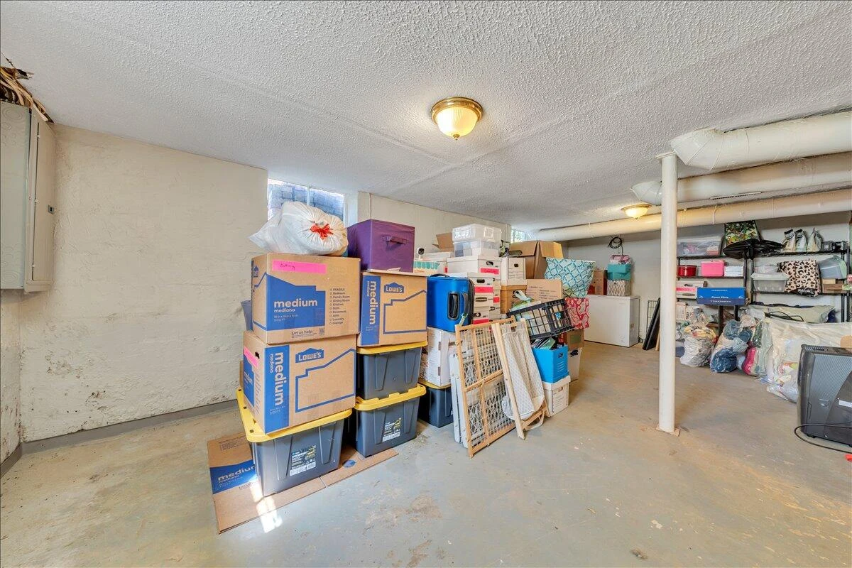 1842 Carlton RD - Photo 32