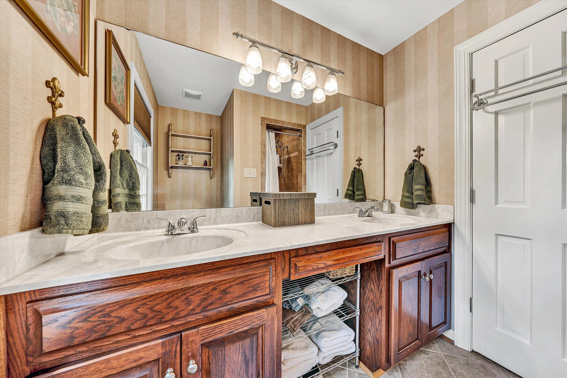 714 Wildwood RD - Photo 44
