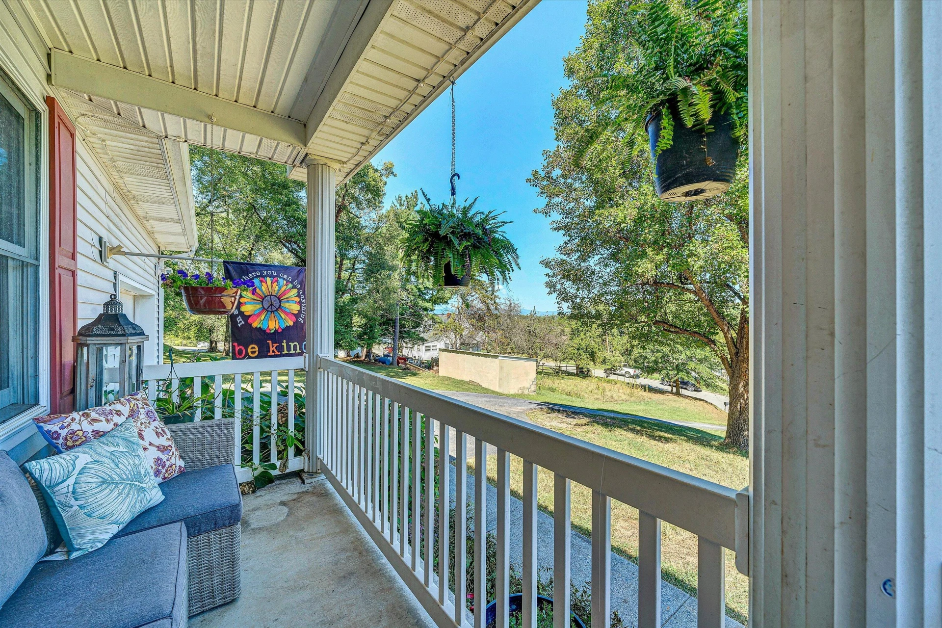 1925 Edgerton AVE - Photo 3