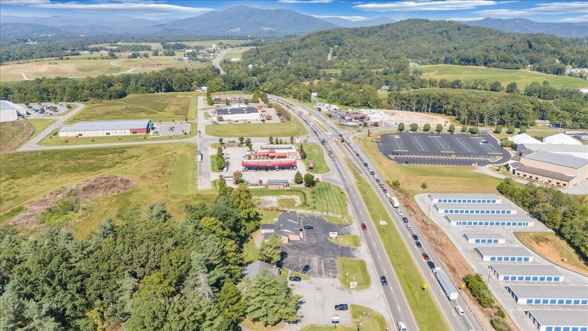 20221 Virgil H Goode Hwy - Photo 25