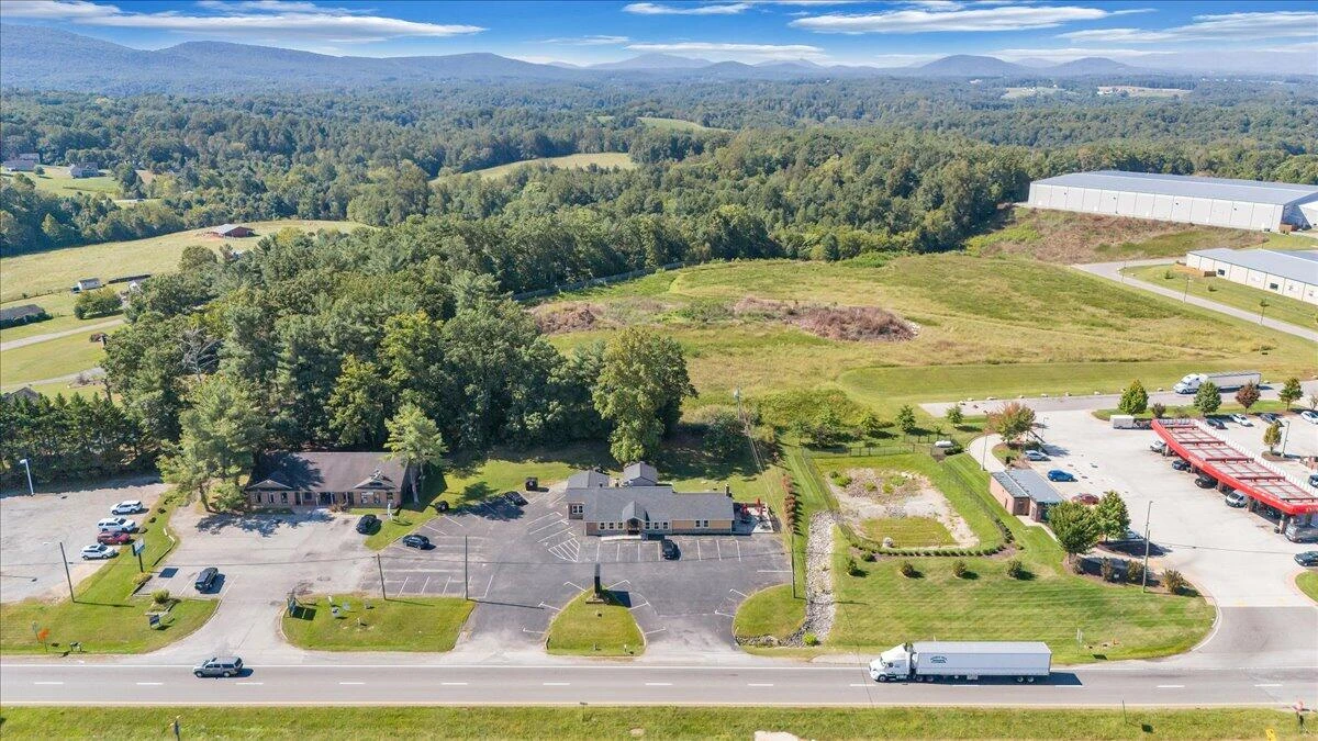 20221 Virgil H Goode Hwy - Photo 27