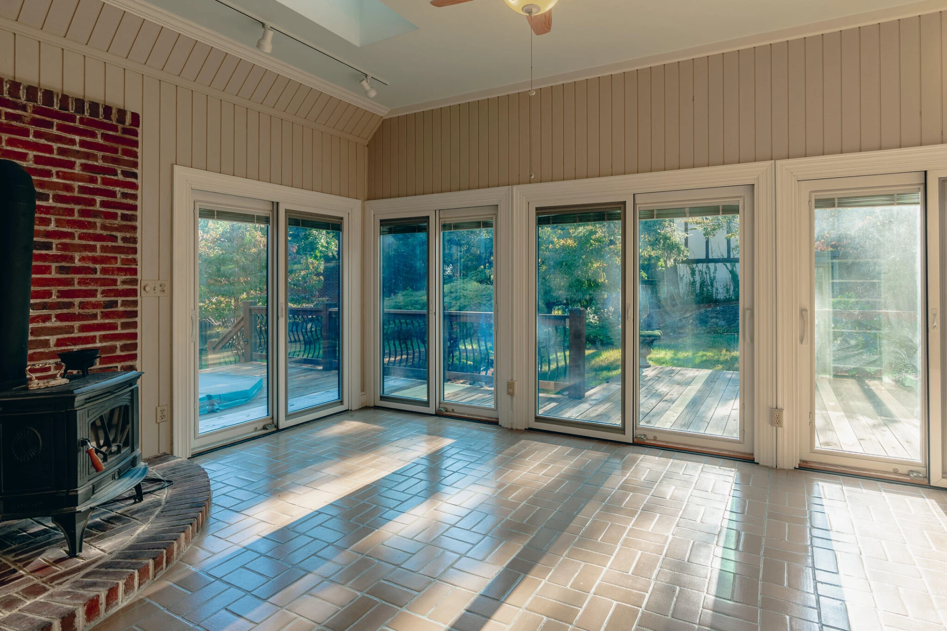 2632 Richelieu AVE - Photo 27