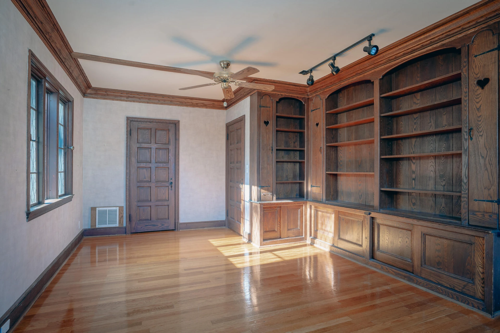 2632 Richelieu AVE - Photo 32