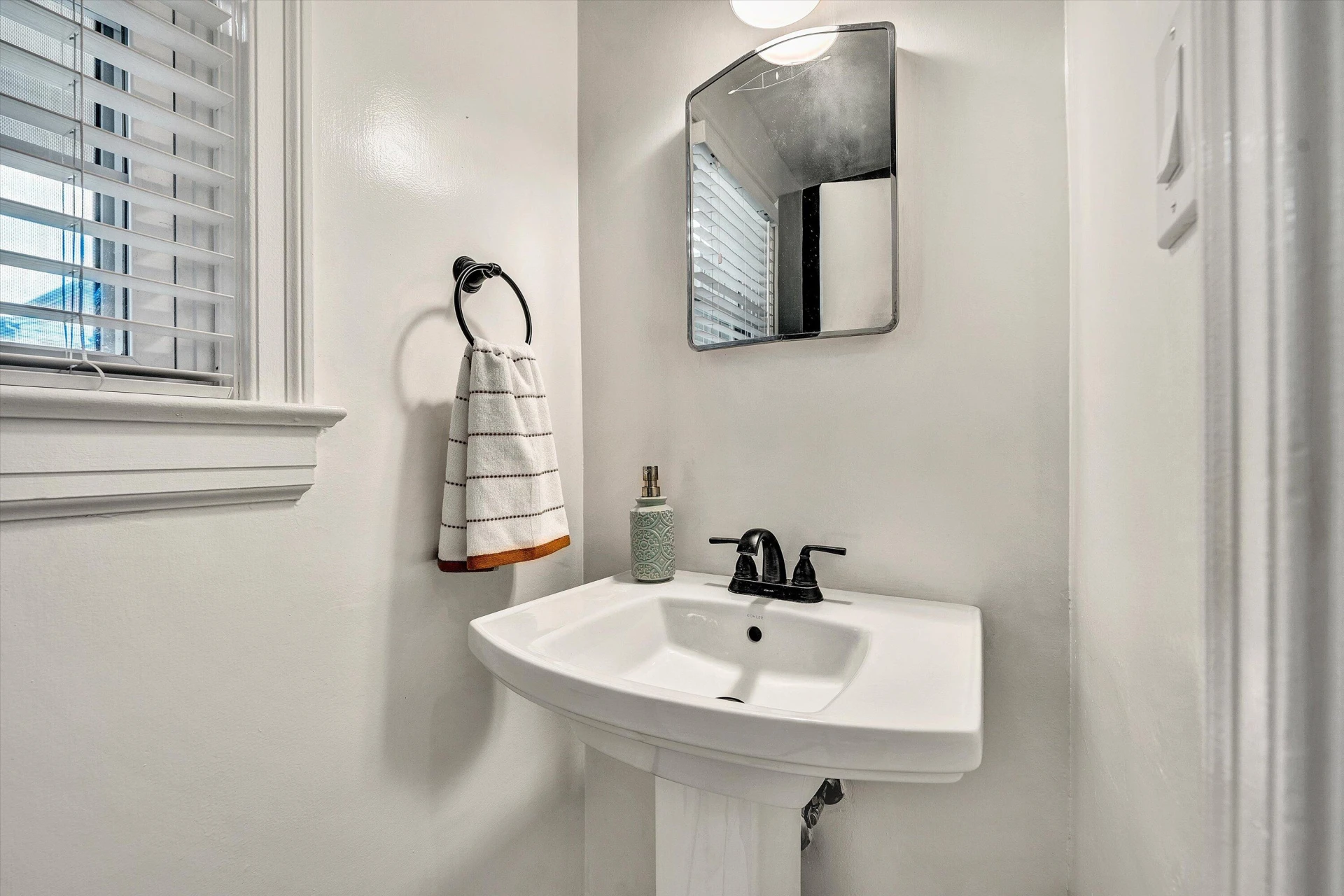2809 Avenel AVE - Photo 14