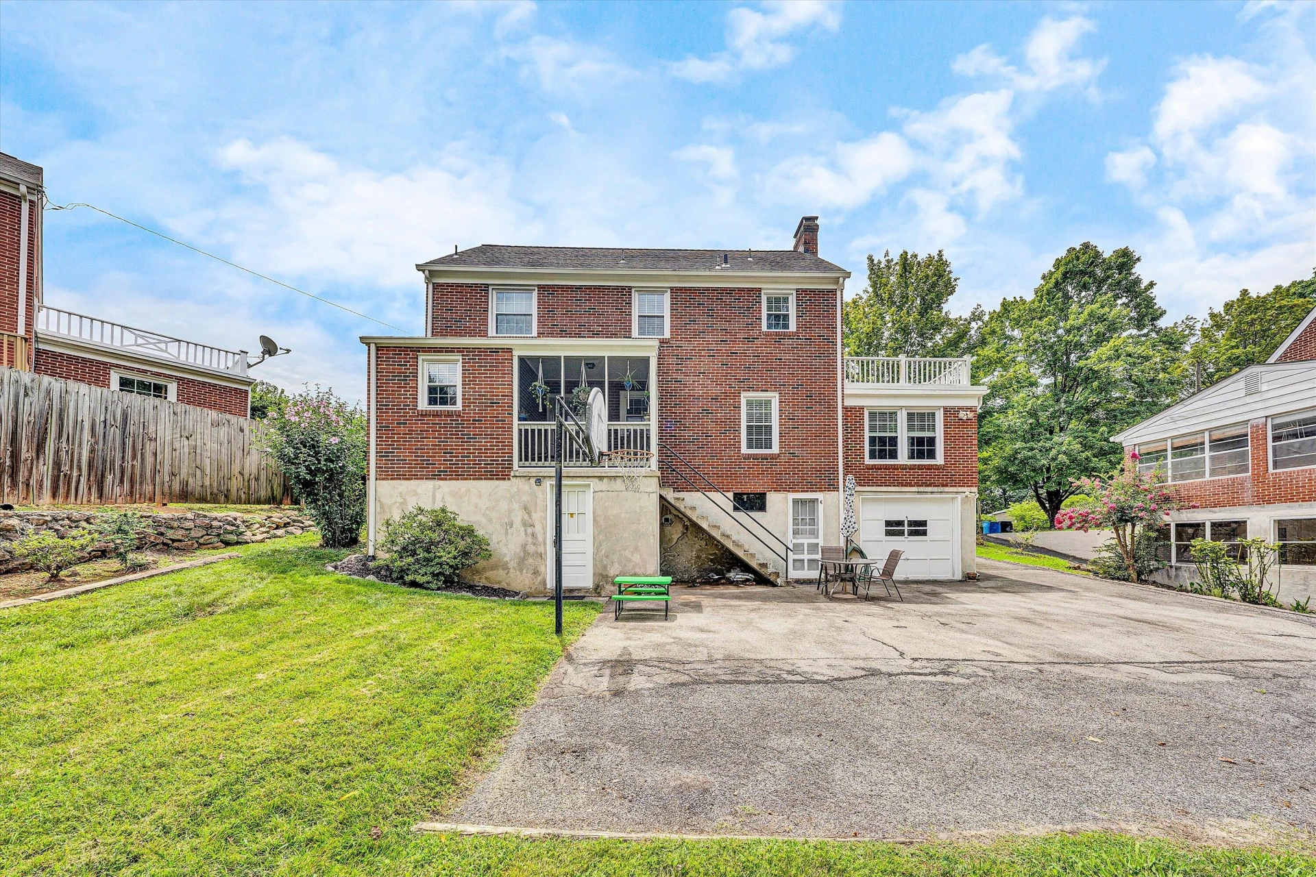 2809 Avenel AVE - Photo 37