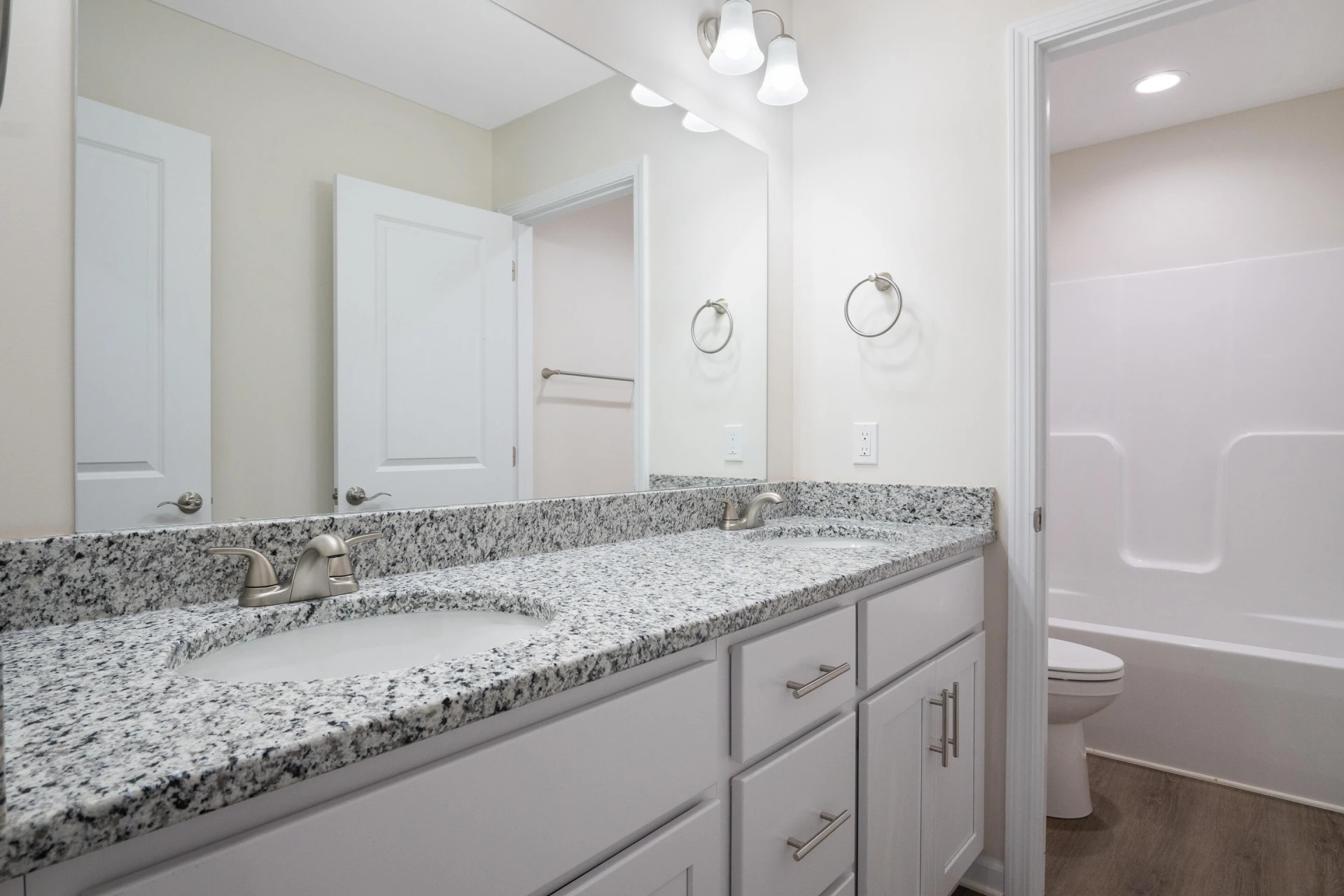 6137 Warren Newcomb DR - Photo 35