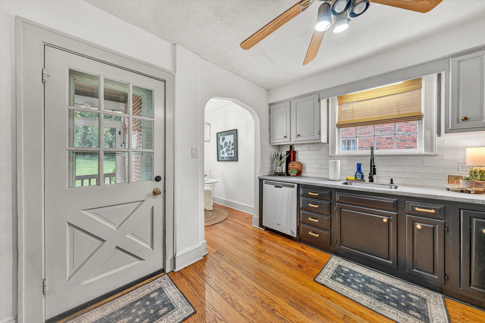 1656 Brandon AVE - Photo 11