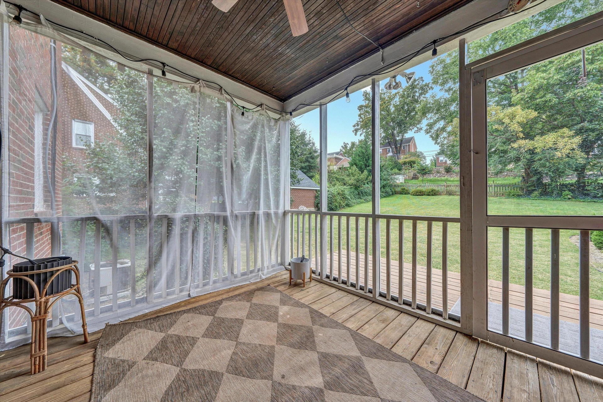 1656 Brandon AVE - Photo 30